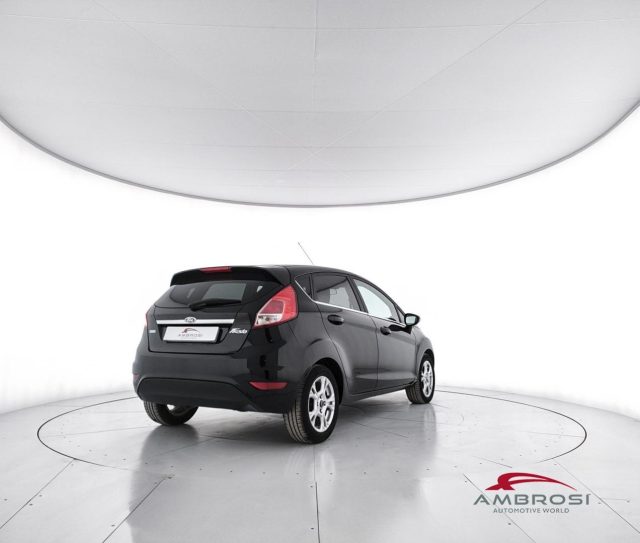 FORD Fiesta usata 2