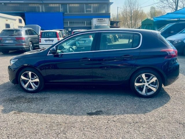 PEUGEOT 308 usata, con Alzacristalli elettrici