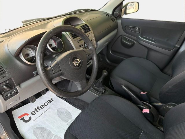 SUZUKI Ignis usata, con Chiusura centralizzata