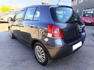 TOYOTA Yaris usata 5