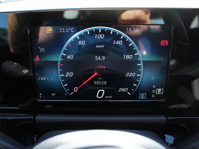MERCEDES-BENZ B 180 usata, con Touch screen