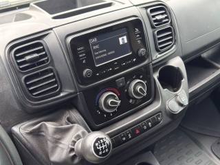 PEUGEOT Boxer usata, con Autoradio digitale