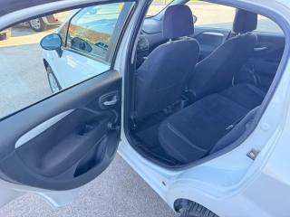 FIAT Punto usata 15