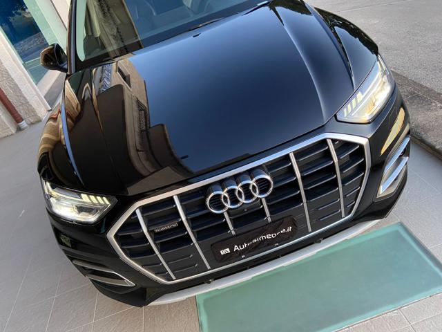 AUDI Q5 usata, con Sensori di parcheggio anteriori