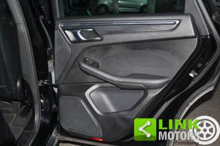 PORSCHE Macan usata, con MP3