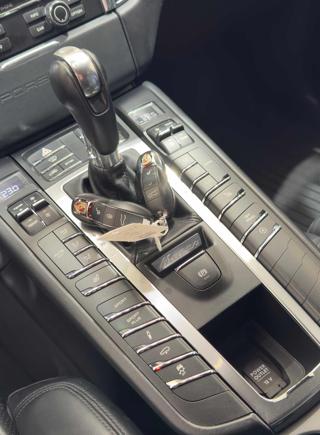 PORSCHE Macan usata, con Chiusura centralizzata