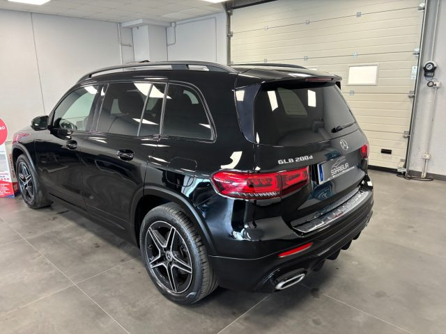 MERCEDES-BENZ GLB 200 usata, con Bracciolo