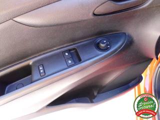 OPEL Karl usata, con Lettore CD