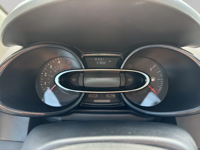 RENAULT Clio usata, con Specchietti laterali elettrici