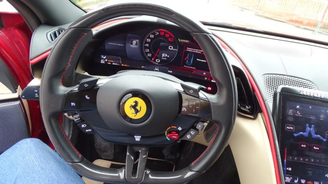 FERRARI Roma usata, con Volante in pelle