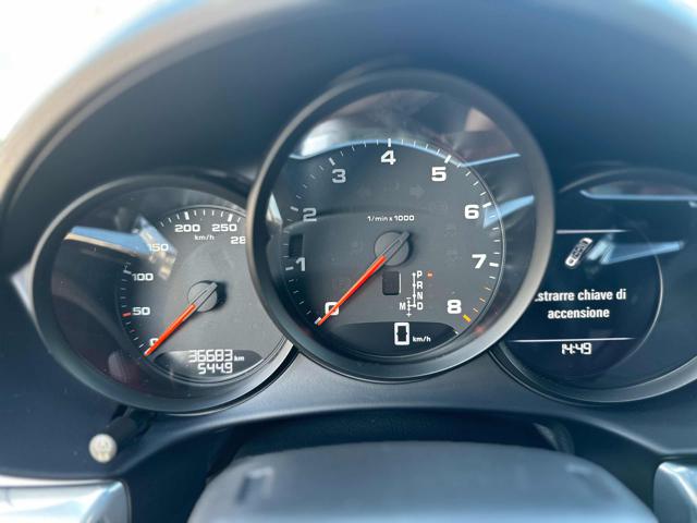 PORSCHE 718 Spyder usata, con Fari Xenon