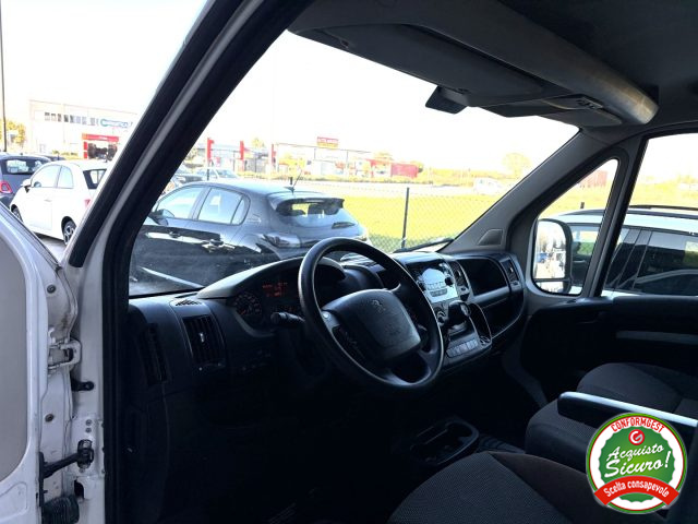 PEUGEOT Boxer usata, con Servosterzo