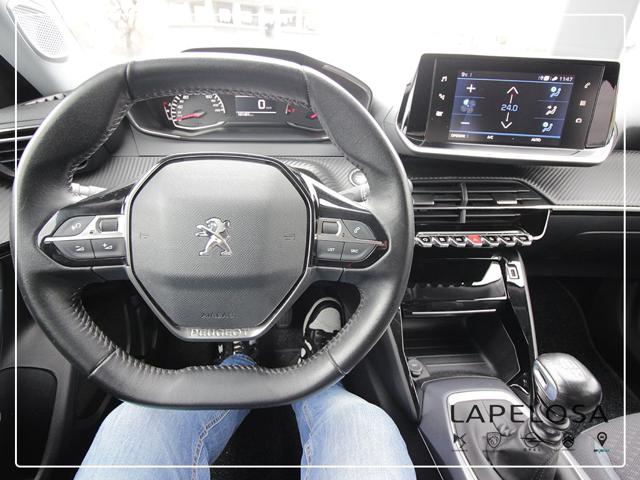PEUGEOT 2008 usata, con Airbag testa