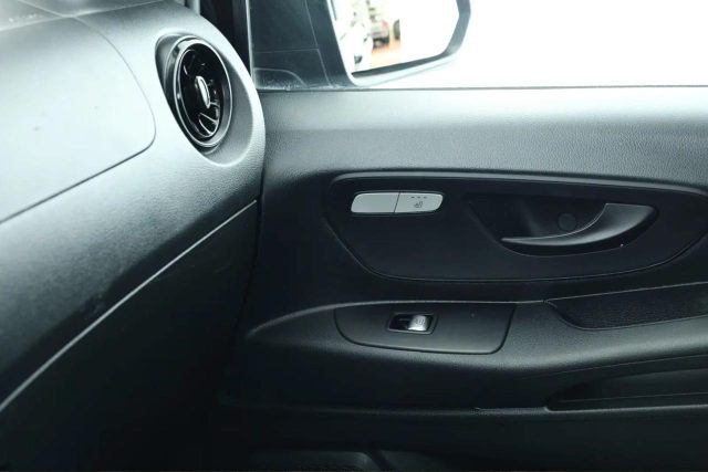 MERCEDES-BENZ Vito usata, con Vetri oscurati