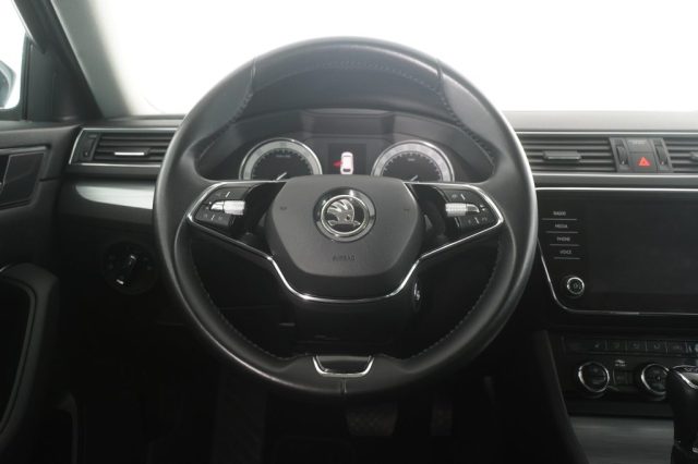SKODA Superb usata 11