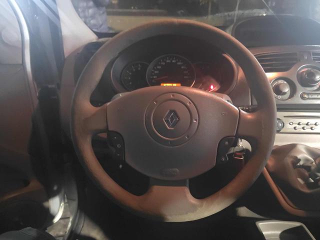 RENAULT Kangoo usata, con Chiusura centralizzata