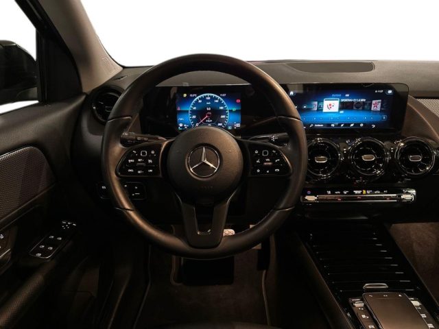 MERCEDES-BENZ GLA 200 usata, con Cronologia tagliandi