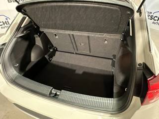 VOLKSWAGEN T-Roc usata, con Sistema di navigazione