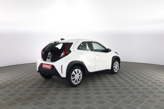 TOYOTA Aygo X usata 3
