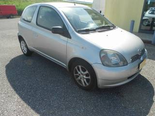 TOYOTA Yaris usata, con Airbag