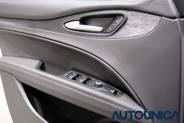 ALFA ROMEO Stelvio usata, con Sensore di pioggia