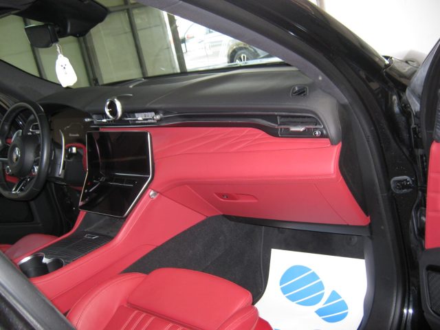 MASERATI Grecale usata, con Autoradio