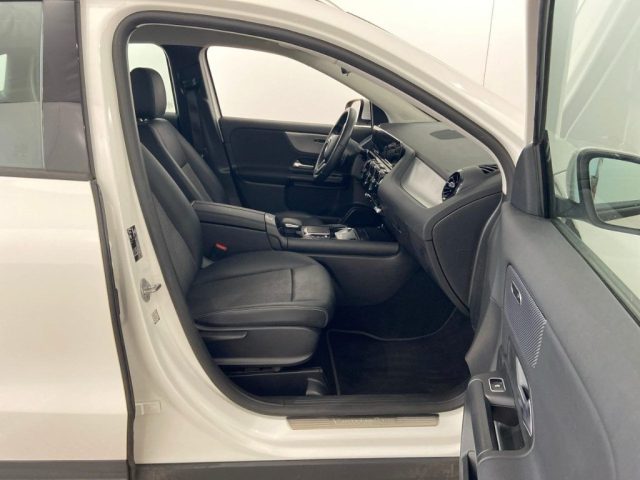 MERCEDES-BENZ GLA 180 usata, con Autoradio
