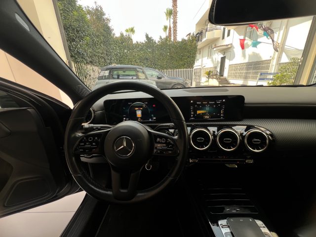 MERCEDES-BENZ A 180 usata, con Telecamera per parcheggio assistito