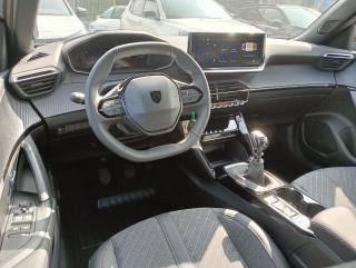 PEUGEOT 2008 usata, con Autoradio