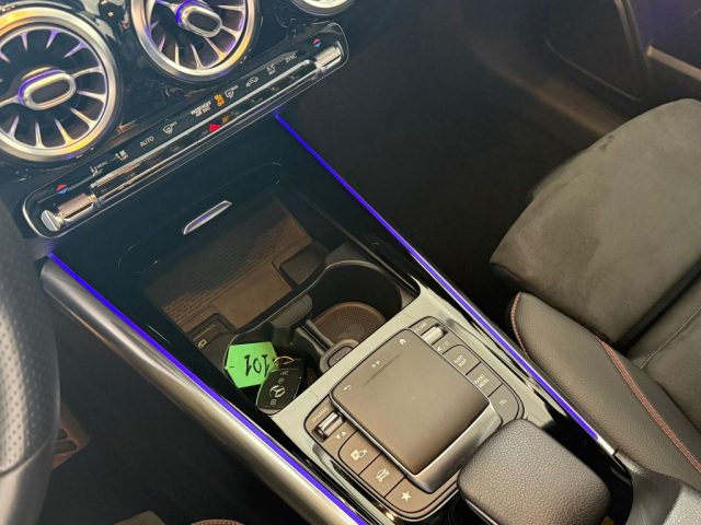 MERCEDES-BENZ GLA 200 usata, con Bracciolo