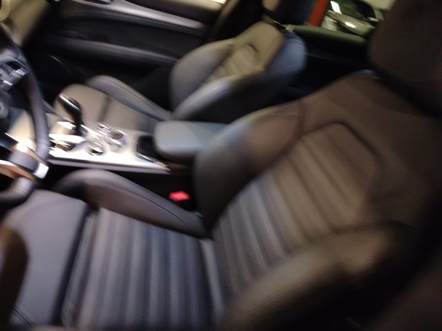 ALFA ROMEO Stelvio usata, con Airbag testa