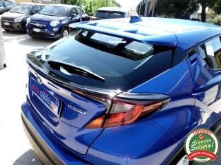 TOYOTA C-HR usata, con Luci diurne