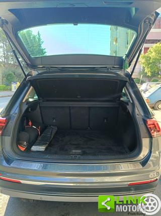 VOLKSWAGEN Tiguan usata, con Touch screen