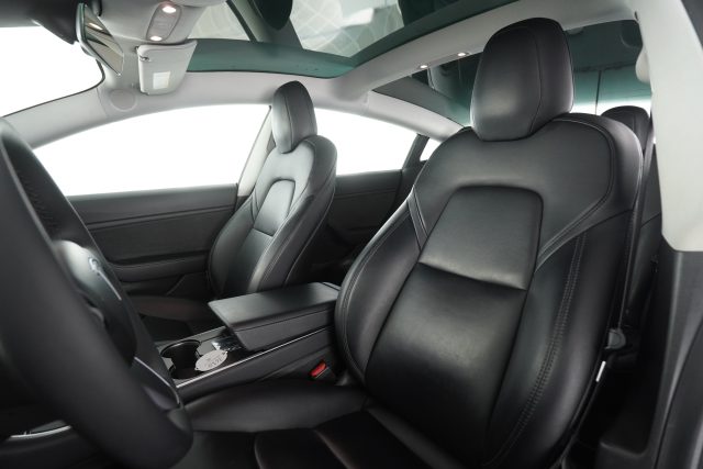 TESLA Model 3 usata 7