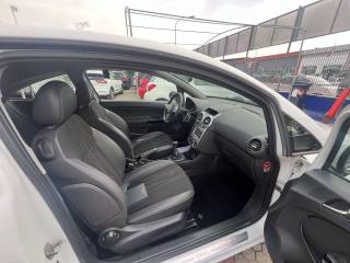 OPEL Corsa usata, con Airbag