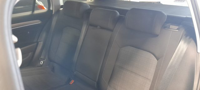 VOLKSWAGEN Passat usata, con Controllo trazione