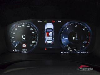 VOLVO XC40 usata 12