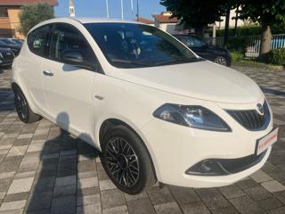 LANCIA Ypsilon usata, con Airbag