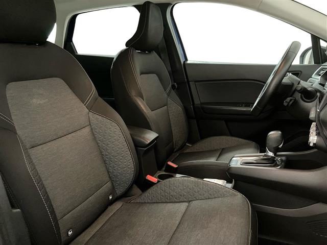 RENAULT Captur usata, con Volante in pelle