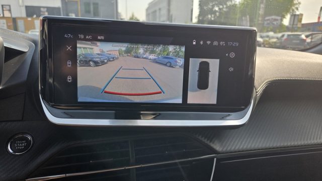 PEUGEOT 2008 usata, con Sensori di parcheggio posteriori