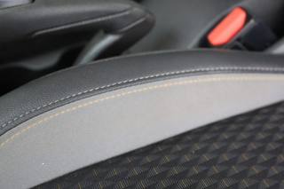 OPEL Crossland X usata, con Specchietto retrovisore con funzione antiabbagliamento
