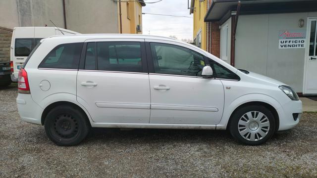 OPEL Zafira usata, con Airbag