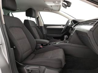 VOLKSWAGEN Passat Variant usata, con Cerchi in lega