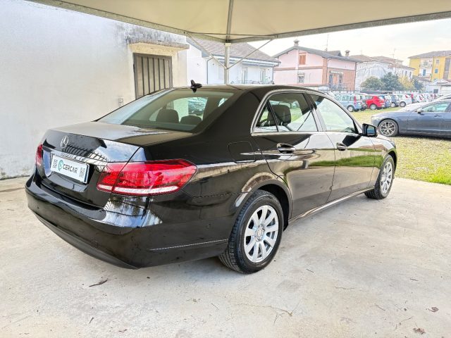 MERCEDES-BENZ E 200 usata, con Autoradio