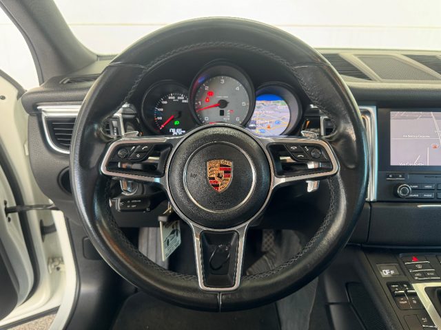 PORSCHE Macan usata 26
