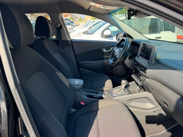 HYUNDAI Kona usata, con USB