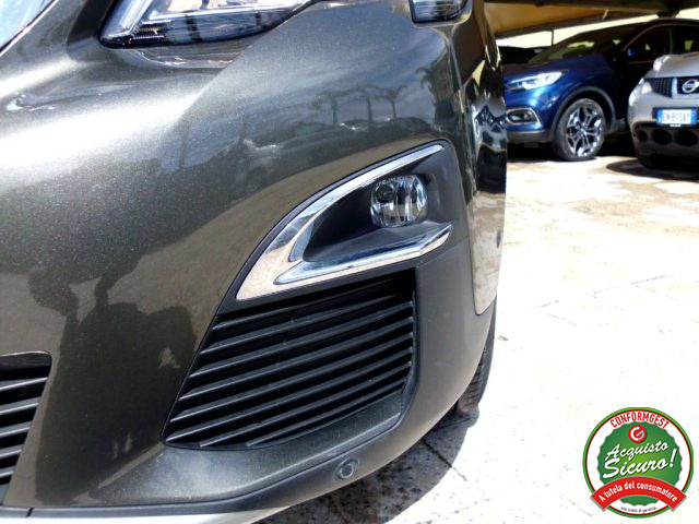 PEUGEOT 3008 usata, con Specchietti laterali elettrici