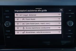 VOLKSWAGEN Taigo usata, con Vivavoce
