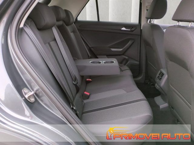 VOLKSWAGEN T-Roc usata, con Autoradio