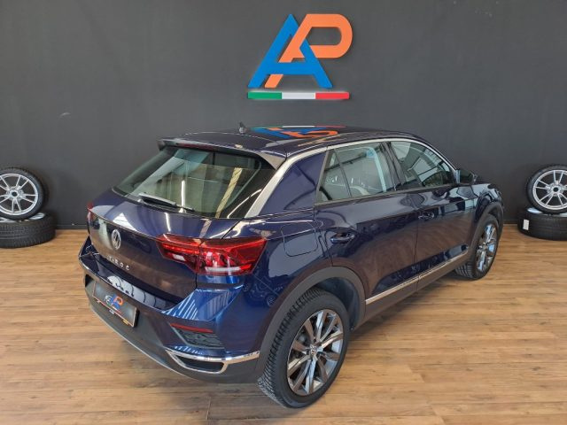VOLKSWAGEN T-Roc usata, con Autoradio